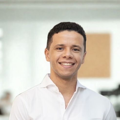 Portrait of Iván Iguarán